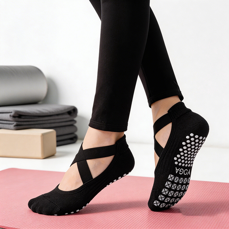 Grip Sock Yoga - 女性ノンスリップヨガソックスシリコーン屋内綿包帯バックレスピラティスフィットネスソックスレディースバレエダンススポーツグリッパーソックス